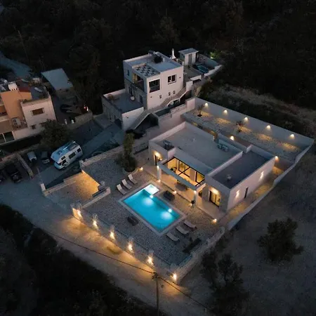 Ida Villa Kamilari